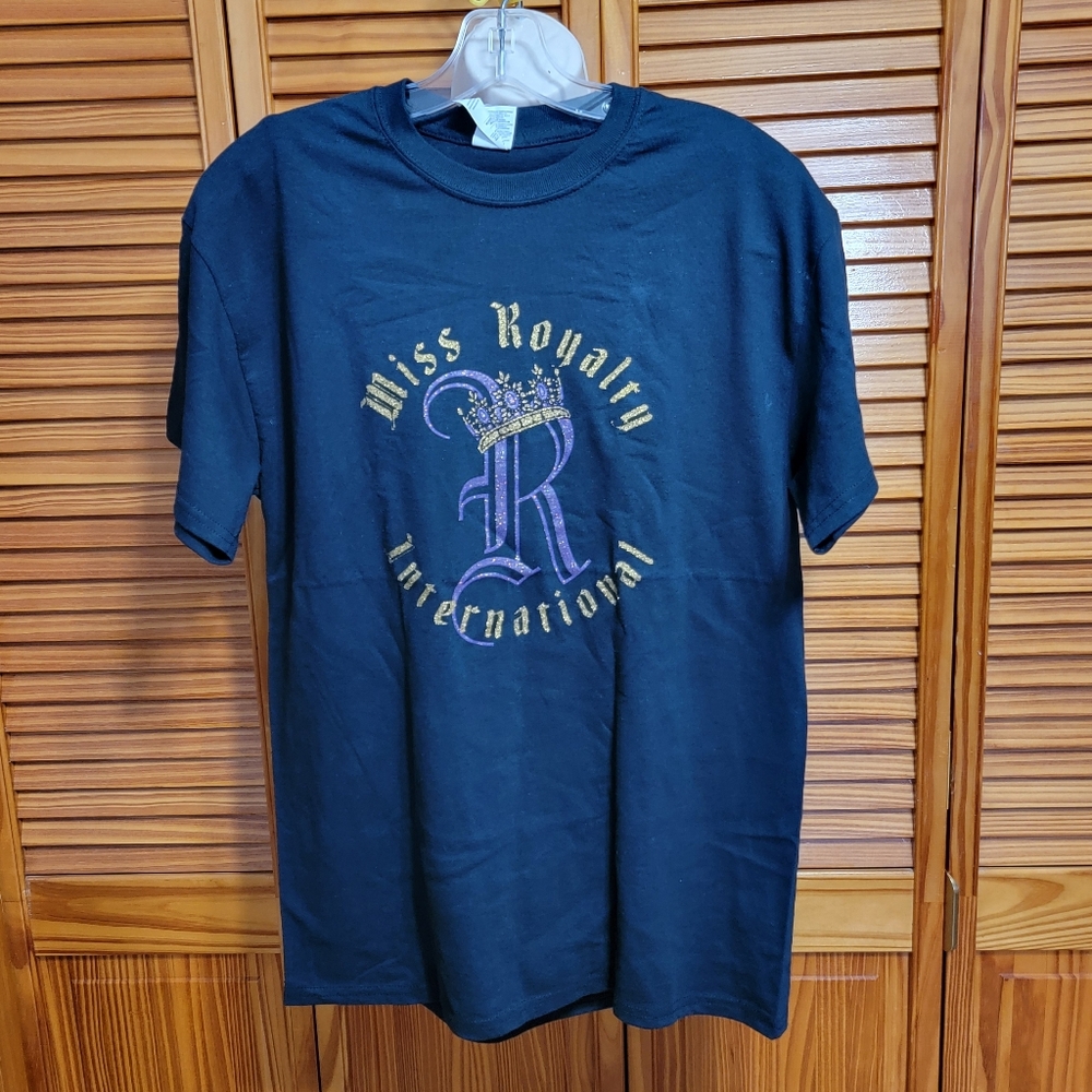 Miss Royalty International Black T-Shirt in Medium